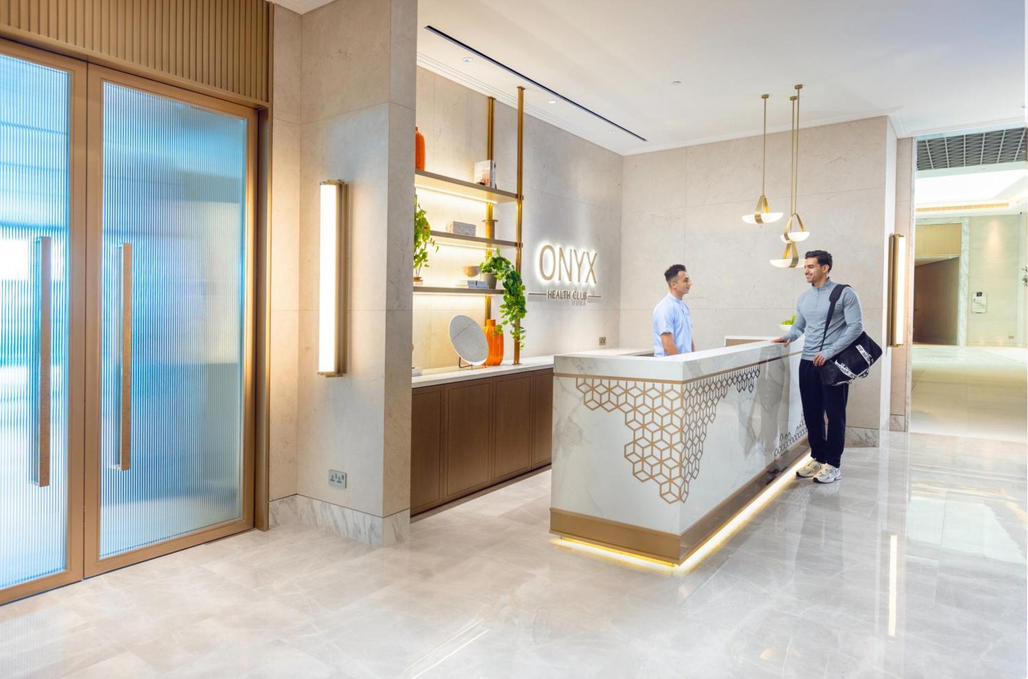 Hotel Onyx Rotana Manama Exterior foto OMNI business lounge at Dubai International Airport
