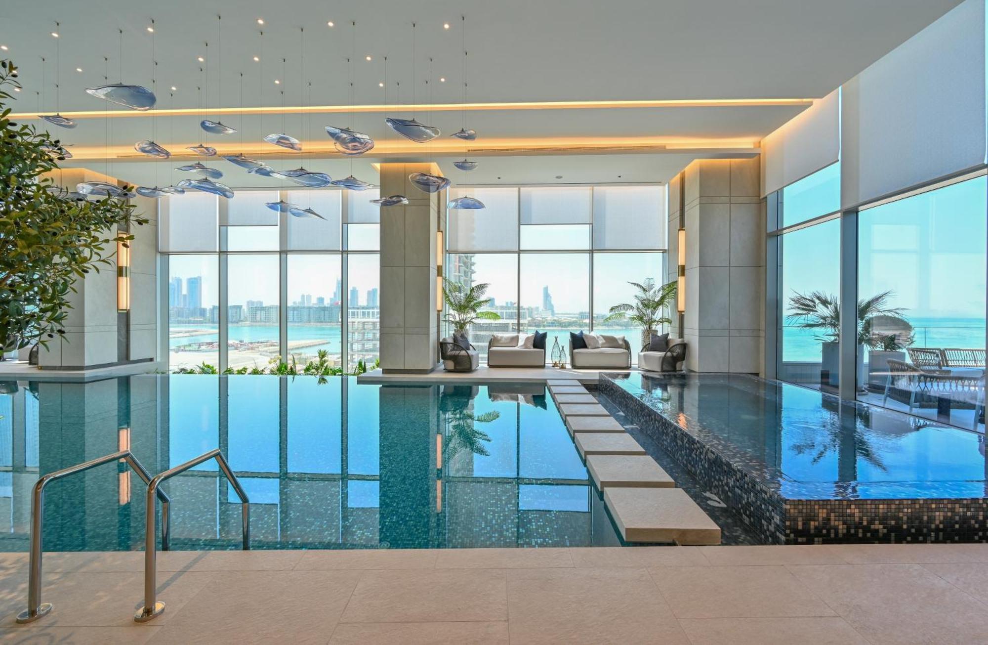 Hotel Onyx Rotana Manama Exterior foto The swimming pool at the hotel