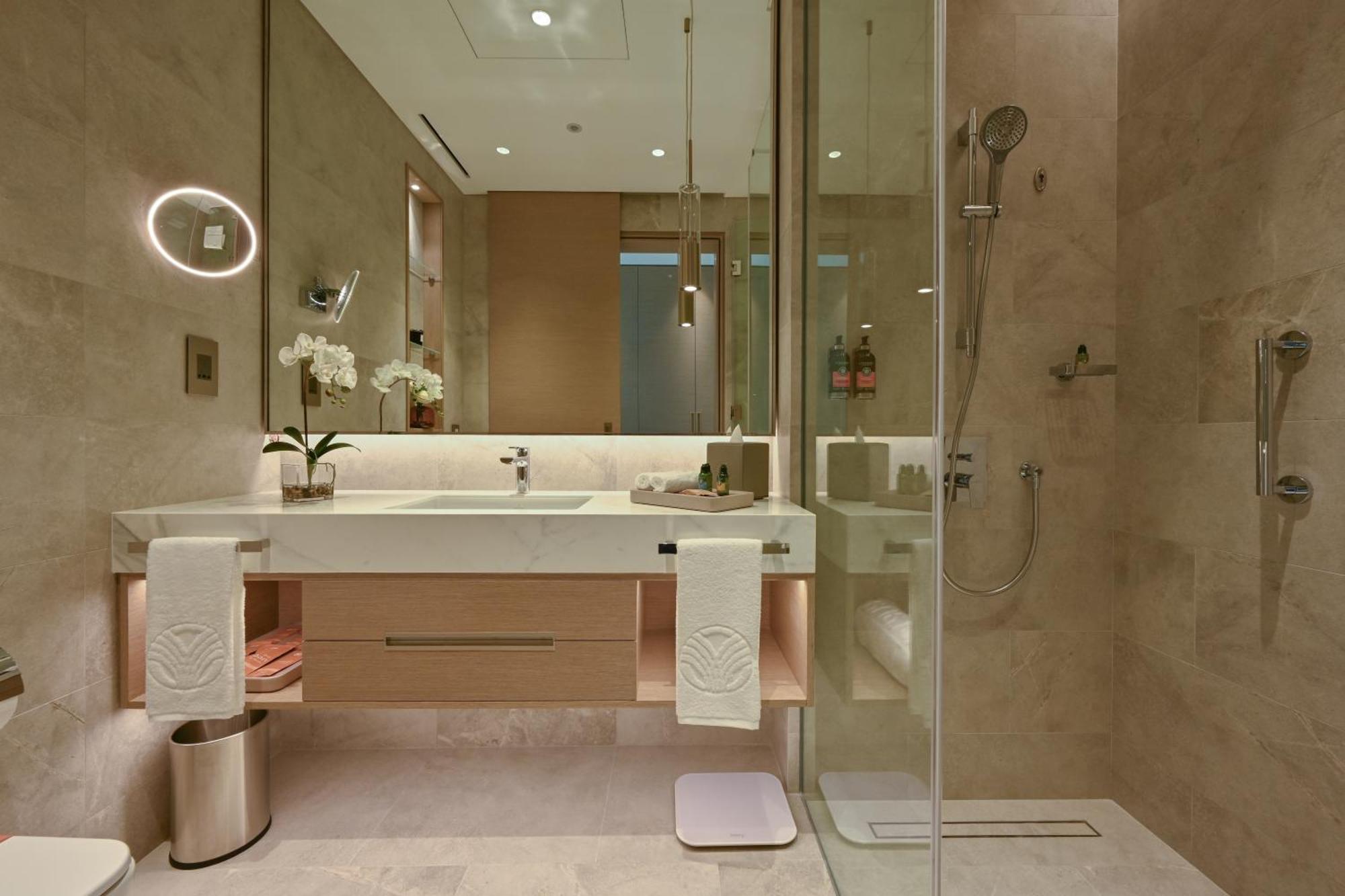 Hotel Onyx Rotana Manama Exterior foto Bathroom